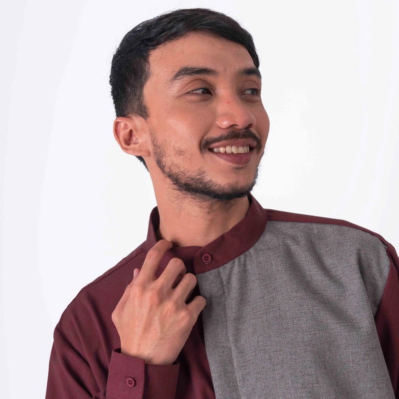Product image Koko Pria Katun Madinah - RAMI Maroon S all variant